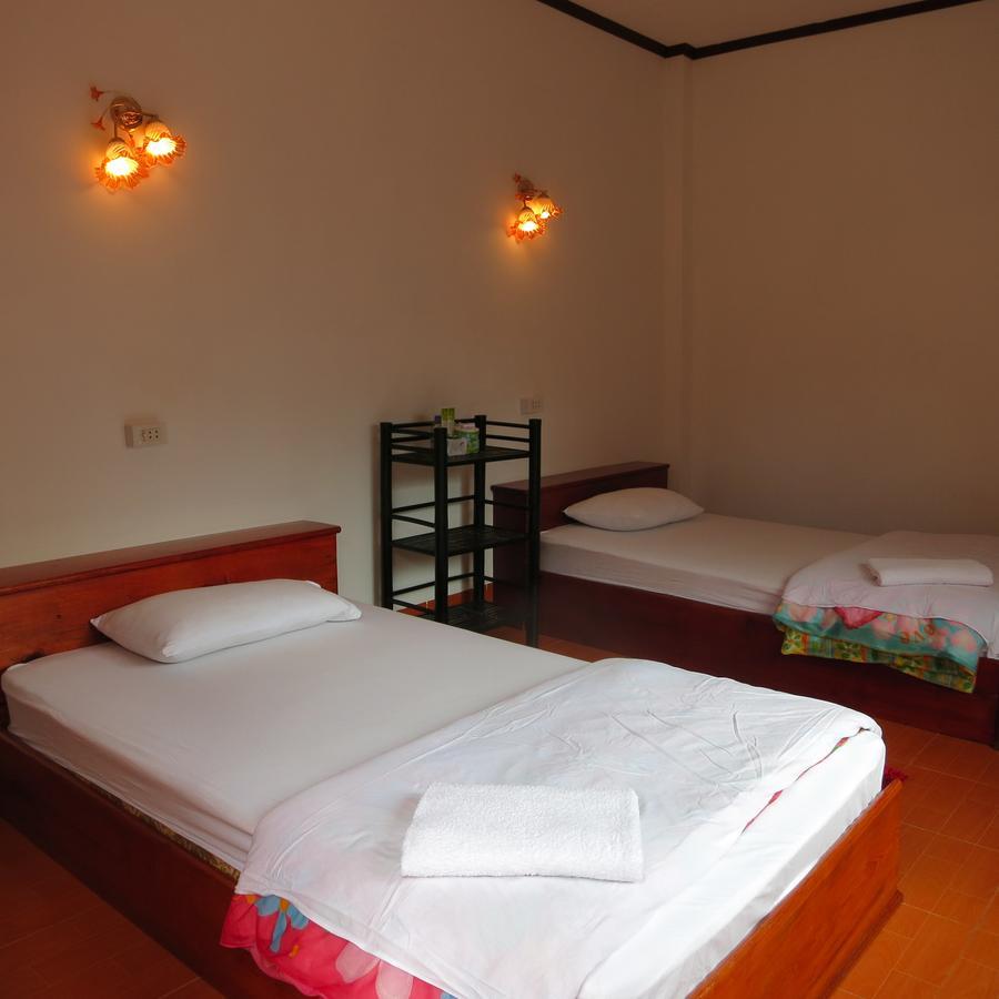 Kongkeo Guesthouse Муанг-Пхонсаван Экстерьер фото